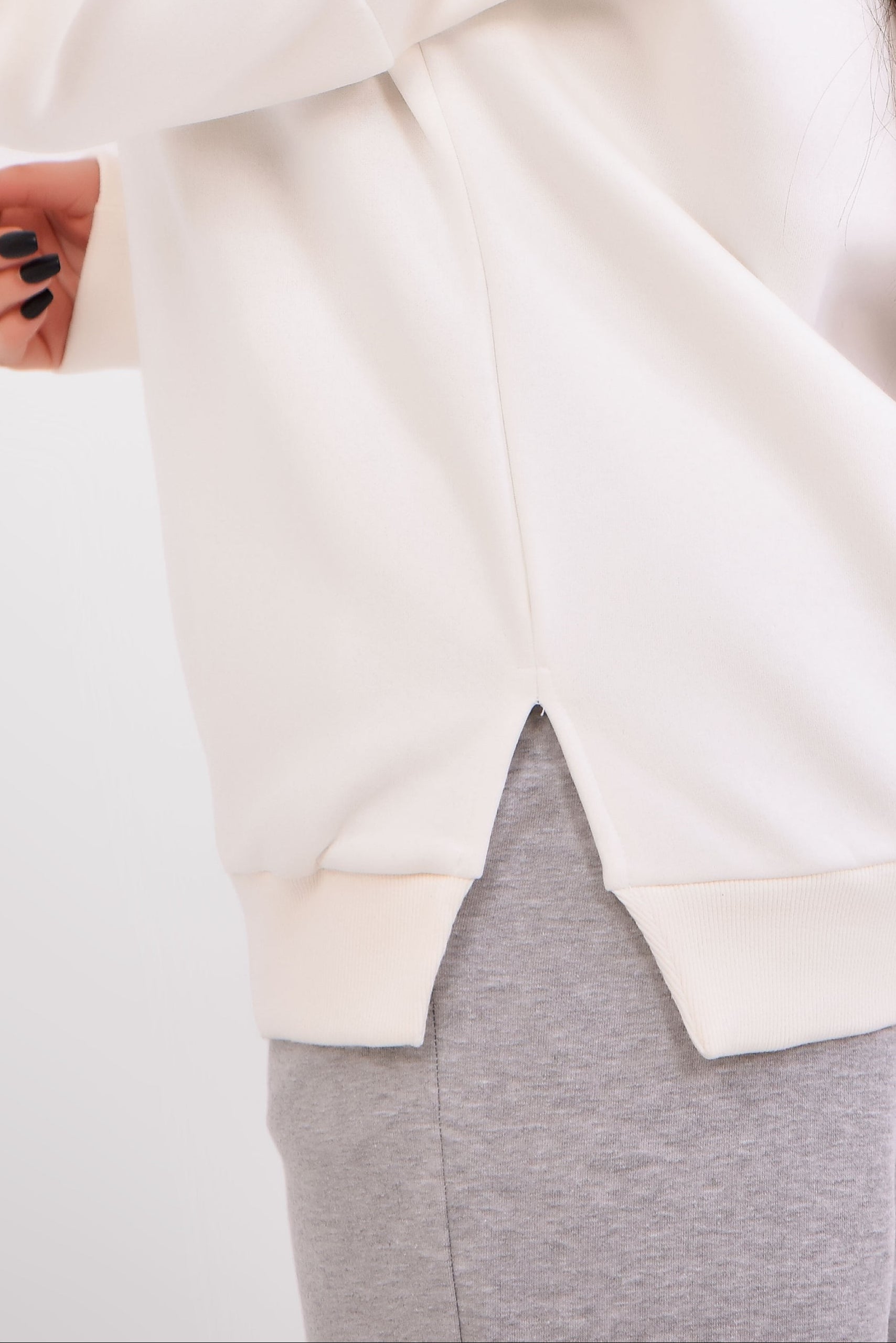 Oversized Half-Zip Sweatshirt NYC - Mink Pink Store