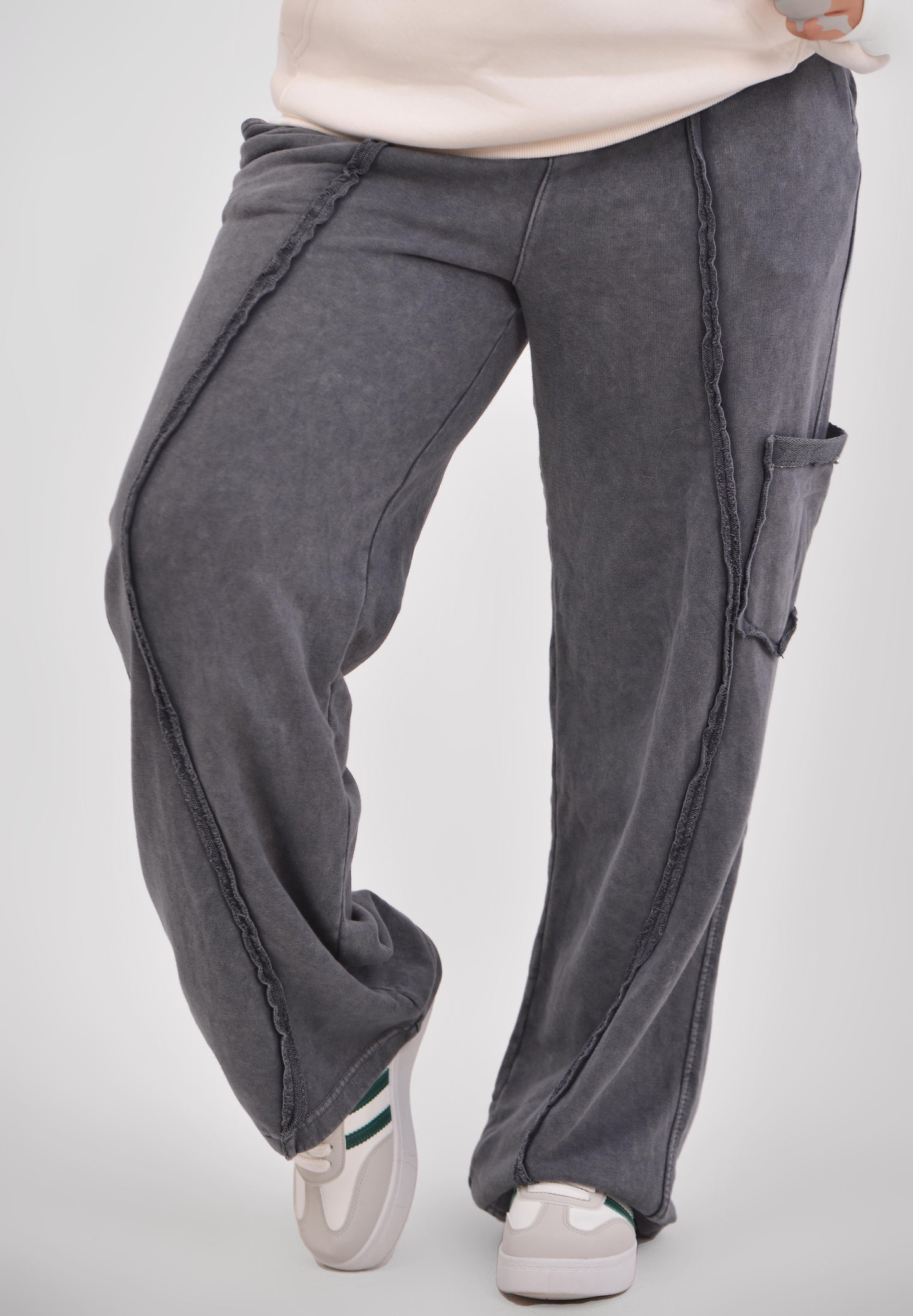 Washed Cargo Sweatpants